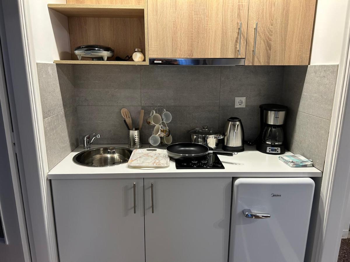 Technopolis Luxury Apartments Athena Bagian luar foto